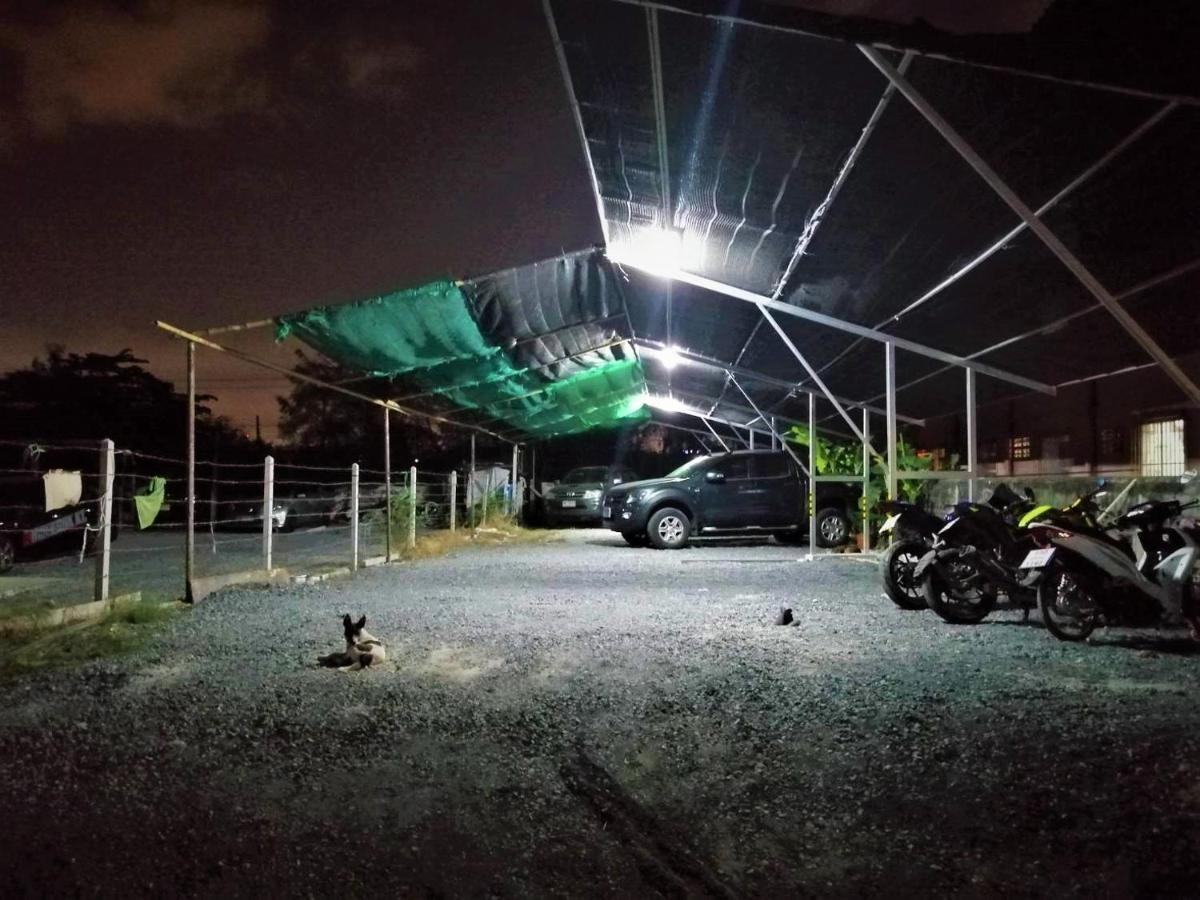 Gogoal Latkrabang Daire Bangkok Dış mekan fotoğraf